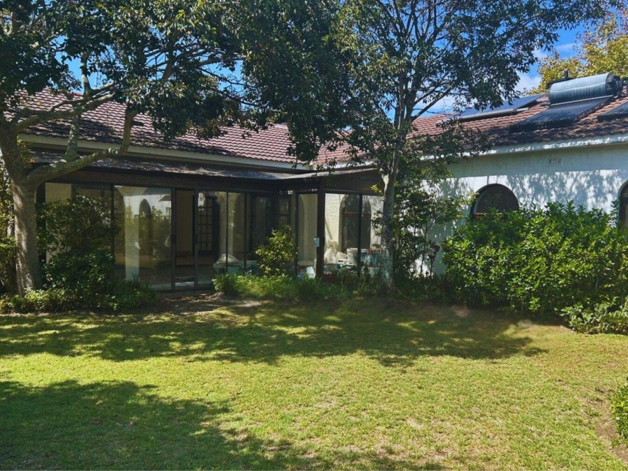 To Let 4 Bedroom Property for Rent in Constantia Western Cape